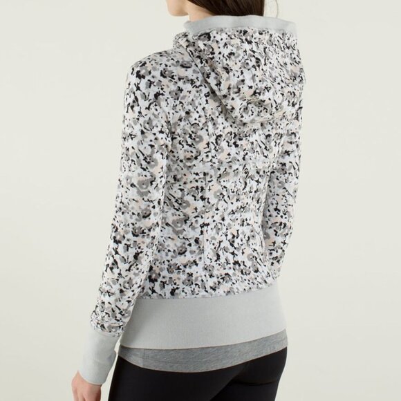 Lululemon After Asana Hoodie - Picture 2 of 8